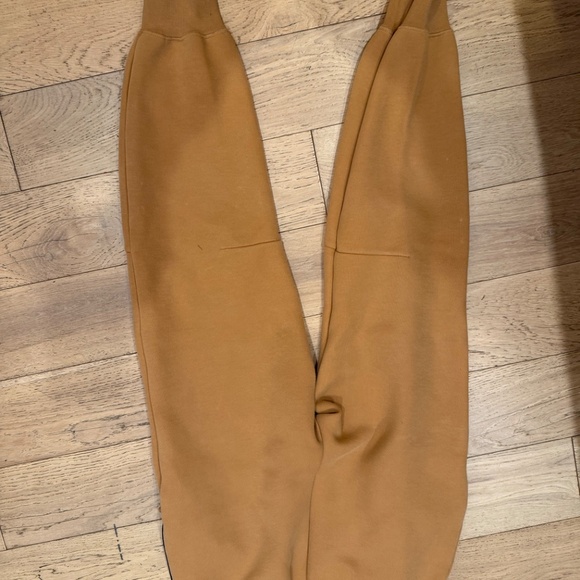Nike Tech Fleece Sweatpants Tan Small - Picture 4 of 6